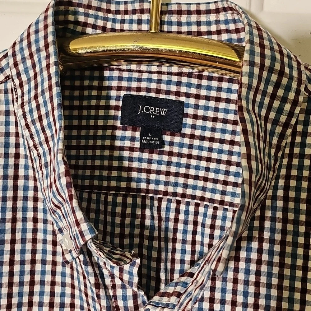 J.Crew Mens Shirt Button Down. Size Large. Burgundy/blue And White‎ Checks.